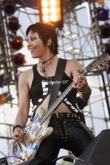 JOAN JETT